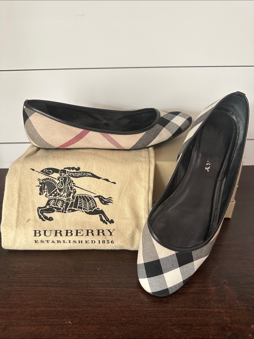 Burberry Black and Cream Check Round-Toe Ballet Flats